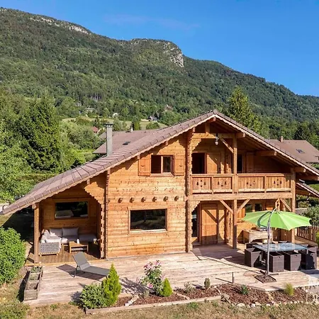 Chalet Lac Et Montagne